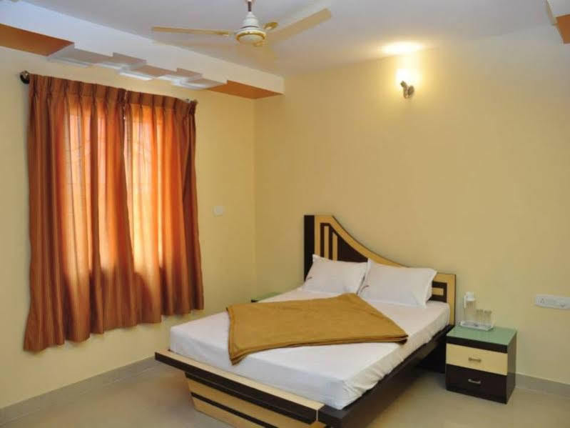 7 Hills Inn Tirupati Exterior photo